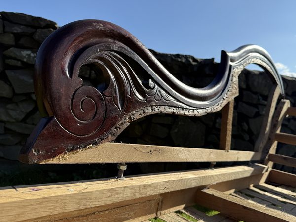 Chaise Longue 3 Arm Close-Up